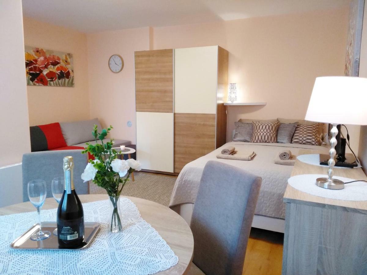 Sunray Studio Apartment 자그레브 외부 사진